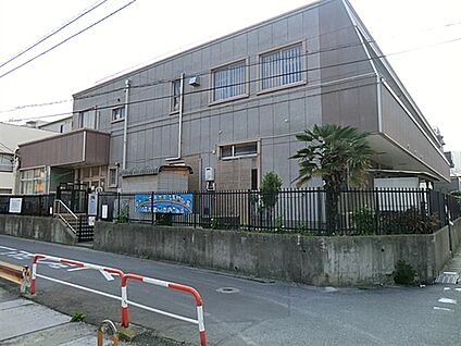 市川市立稲荷木保育園 675m