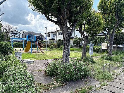 野芥7号公園 431m