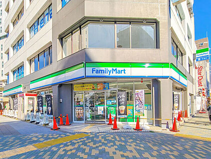 ファミリーマート墨田押上駅前店 328m