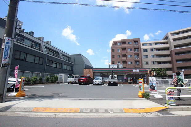 セブンイレブン北区西ヶ原3丁目店(約280m)