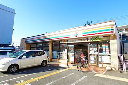 セブンイレブン吹田泉町2丁目店 550ｍ