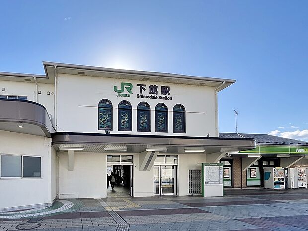 JR水戸線・真岡鐵道・関東鉄道常総線「下館」駅（約1,300m）