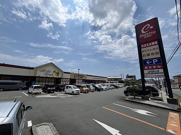 遠鉄ストア西ヶ崎店