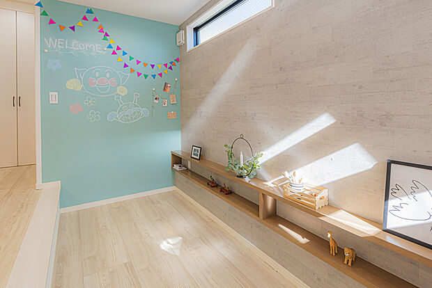 【【当社施工例/フリースペース】】１階に設けたフリースペース空間。お子様の遊び場や、家事をする場所として活躍する便利な場所です。