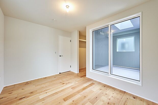 【木ここち家ラボ　参考プラン】【同じプランでご建築いただけます】～太陽光・蓄電池標準搭載ZOOT( 8×8プラン）～
プロが厳選した色や仕様から、お好きなものをお選びいただけます。