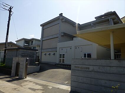 南足柄市立岡本中学校 1200ｍ