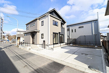 ブルーミングガーデン 春日井市坂下町7丁目5期1棟 外観