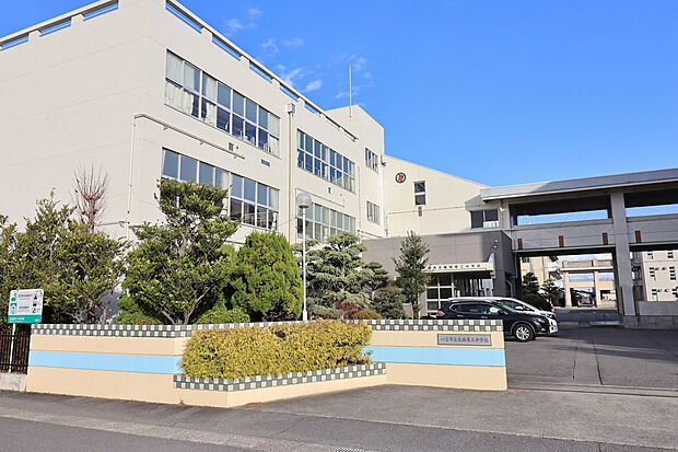 尾西第三中学校（約200m）
