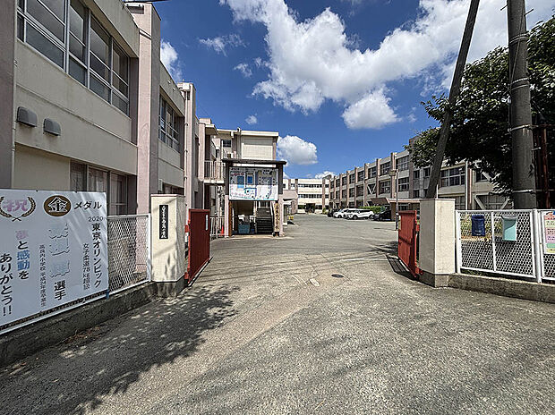 高良内小学校（約400m）
