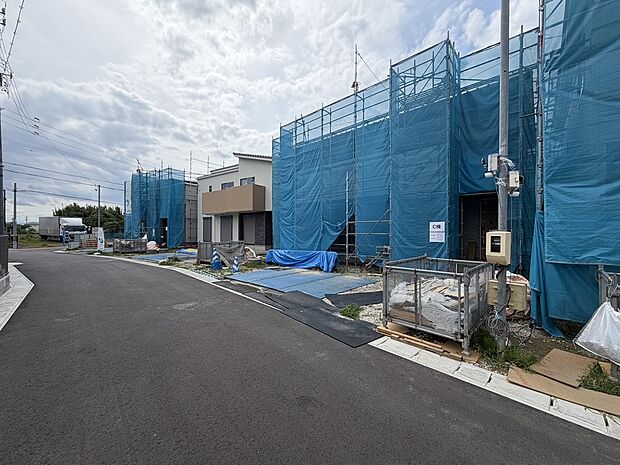 【【前面道路含む現地写真】】JR東海道本線「稲沢」駅まで徒歩約29分、自転車約10分の立地です。名古屋方面や岐阜方面にアクセス良好です。