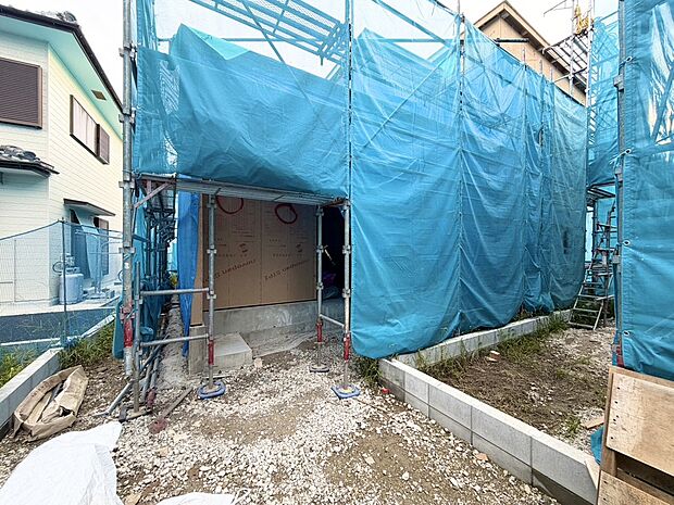 【【D棟　外観】】【準平屋】駐車4台可能。中庭付き。道路からの離れた位置になりますので、プライベート感を重視したい方におすすめ。