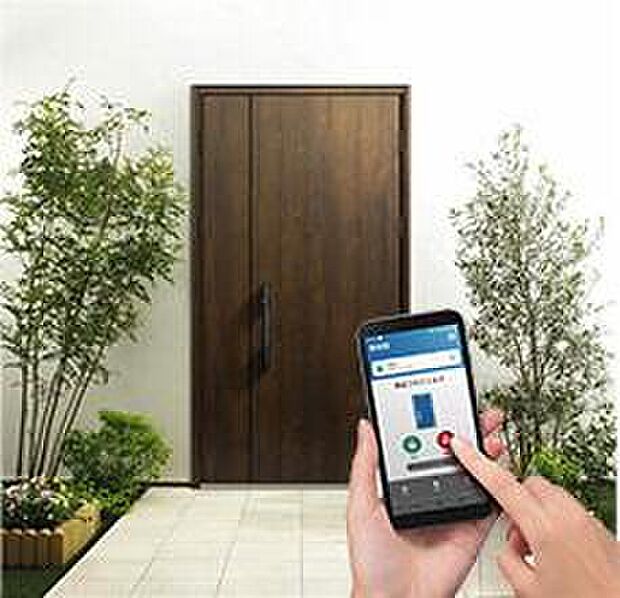 【スマートロックシステム】スマートフォンやタグキーを使用して玄関ドアの施開錠を行うシステム。同じドアで一人ひとりがカギのタイプを選べます。