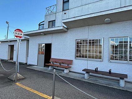 岐阜バス「下川手」停 約490m(徒歩約7分)