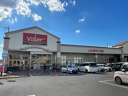 スーパーマーケットバロー 正木店 約1300m(徒歩約17分　自転車約6分)