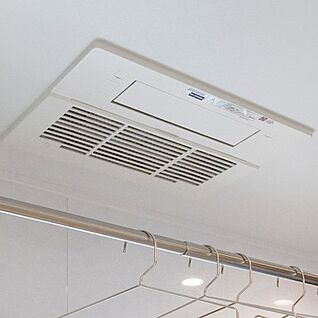 【浴室暖房乾燥機】