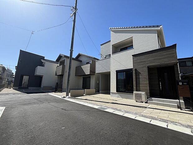 【【全体 外観】】自転車で約9分圏内に2沿線があり、毎日の通勤通学やお出かけにも便利なロケーション。名古屋市営バス・名鉄バス「鹿山」停も徒歩約6分の距離にあり、公共交通機関にアクセスしやすいです。