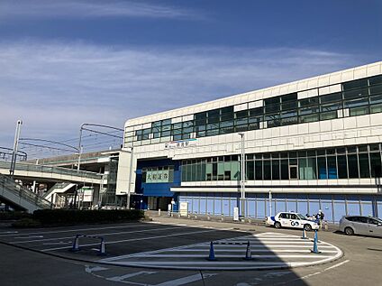 名鉄名古屋本線「鳴海」駅 約2100m(自転車約9分)