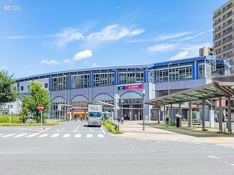 【車・交通】つくばエクスプレス「三郷中央」駅