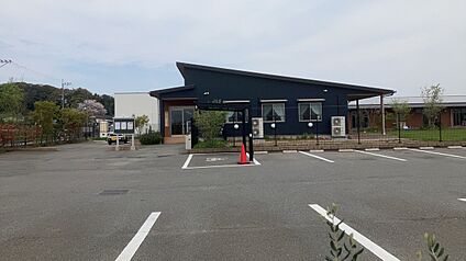 とまりの森保育園 徒歩約11分