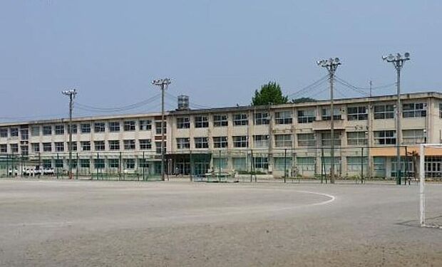 長森中学校（約800m）