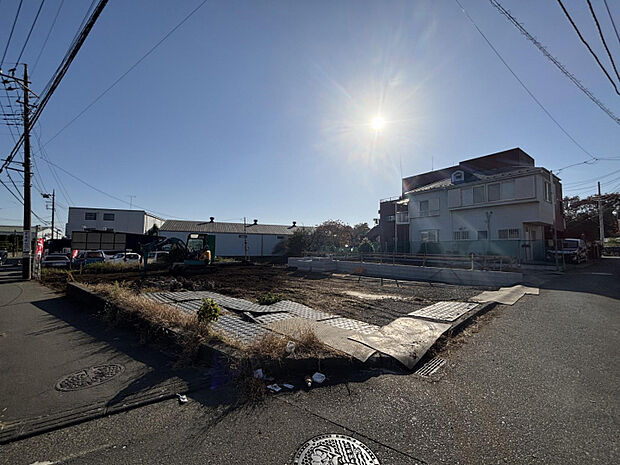 【現地写真】　堂々3棟誕生！異なる間取りプランでライフスタイルに合わせた間取りをお選びいただけます。