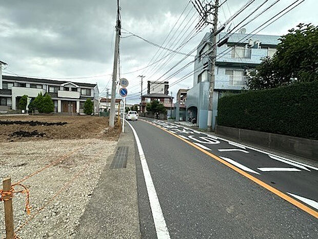 【前面道路】1棟1棟こだわり抜いたプランでお客様にあった住まいをご案内します！