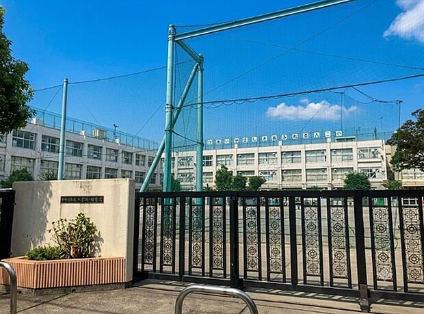 大田区立入新井第二小学校(約400m)