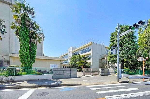 光ヶ丘小学校(約540m)