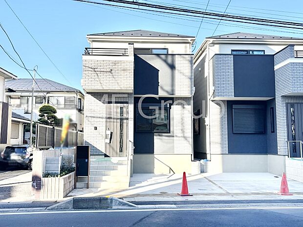 堂々完成！たっぷりの陽光と開放感に包まれる明るい住まい。 