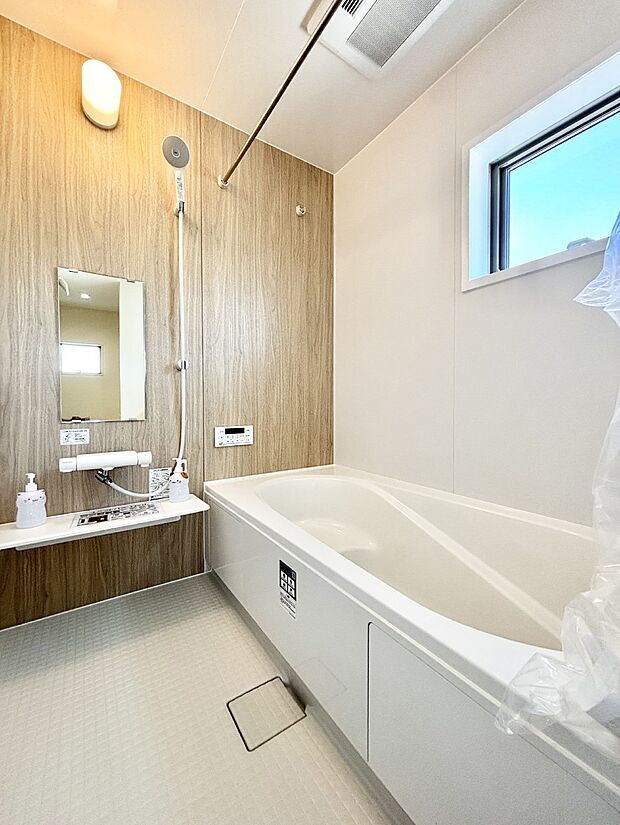 一日の疲れを癒やす大切なバスタイム。ゆっくりとお風呂を楽しんで疲れをとりたいですね！  