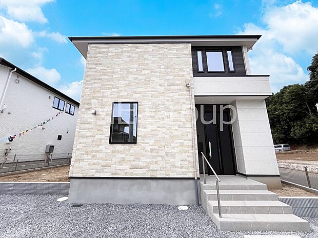 たっぷりの陽光と心地よい風が舞い込む住まい