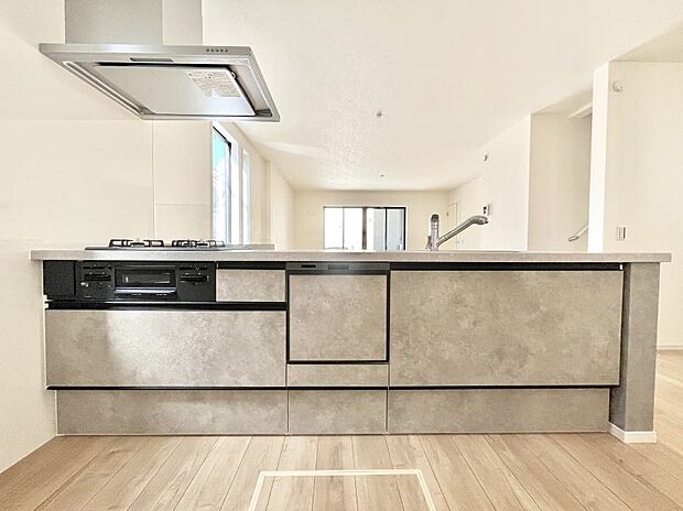 毎日使うキッチンだから、使いやすさ＆お手入れのしやすさにこだわりました。  