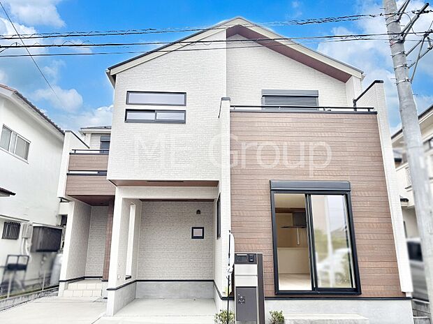 洗練された外観、上質な住空間が広がる室内は永く安心して過ごせる住居です。 