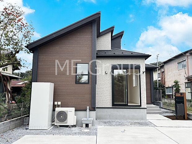 たっぷりの陽光と心地よい風が舞い込む住まい