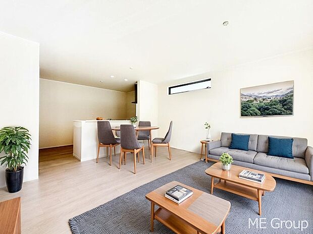 落ち着いた雰囲気のＬＤＫは家族みんなの快適空間　※家具はCGです