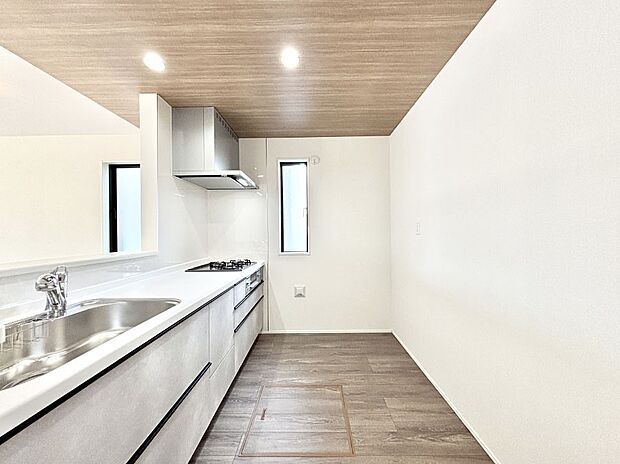 ゆとりあるキッチンではご家族と楽しくお料理ができます。