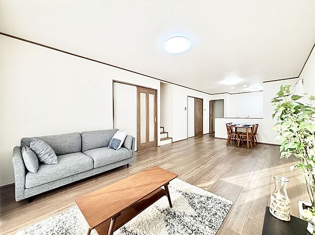 住む方の個性が引き出される、インテリアを考えるのが楽しみなリビングです！ 