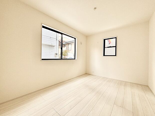 2面採光を確保した明るい空間。家族みんなが快適な暮らしを実現する設計です。 