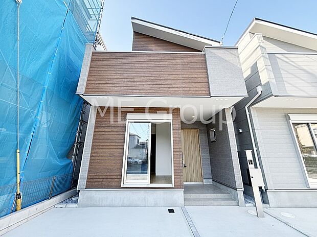 たっぷりの陽光と心地よい風が舞い込む住まい