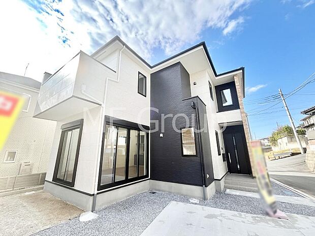 堂々完成!たっぷりの陽光と開放感に包まれる明るい住まい。