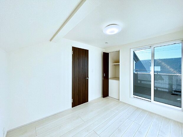 足立区立谷中中学校()