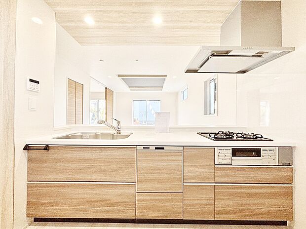 毎日使うキッチンだから、使いやすさ＆お手入れのしやすさにこだわりました。 