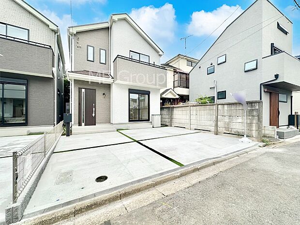 洗練された外観、上質な住空間が広がる室内は永く安心して過ごせる住居です。 　