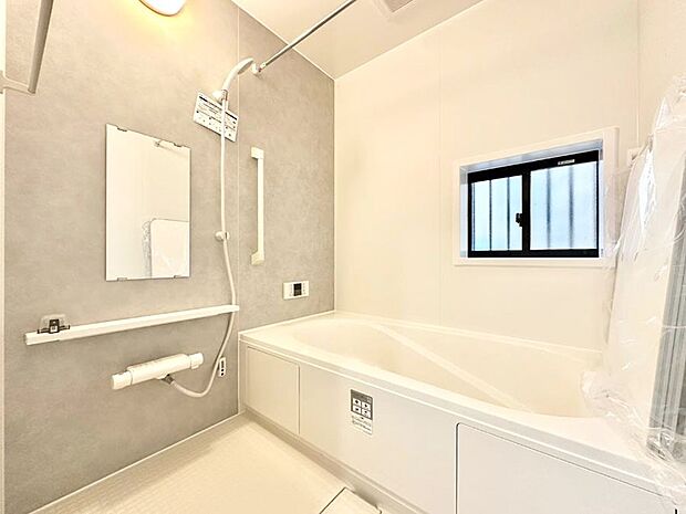 落ち着いた雰囲気でゆっくりお寛ぎいただけるバスルーム