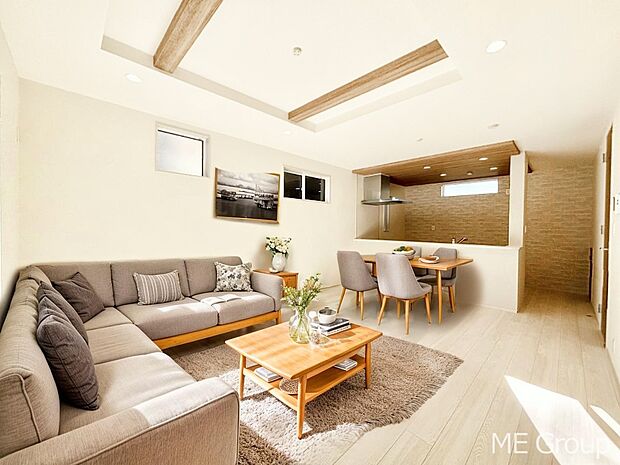 折上天井がＬＤＫに開放感をプラス！家族みんながゆったり寛げます　※家具はCGです