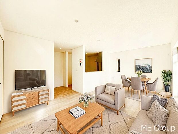 家族の和やかな会話が聞こえてきそう。開放感のあるリビングです。※家具はCGです