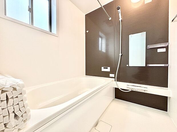 落ち着いた雰囲気でゆっくりお寛ぎいただけるバスルーム