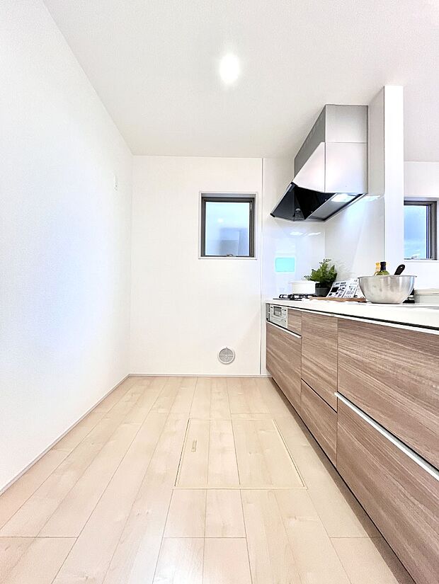 ゆとりあるキッチンではご家族と楽しくお料理ができます。