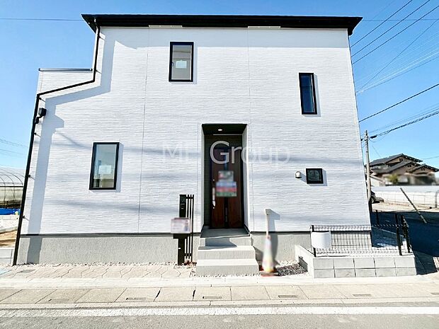 たっぷりの陽光と心地よい風が舞い込む住まい