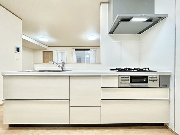 毎日使うキッチンだから、使いやすさ＆お手入れのしやすさにこだわりました。